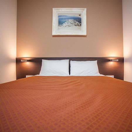 Hotel Terminus Podgorica Luaran gambar