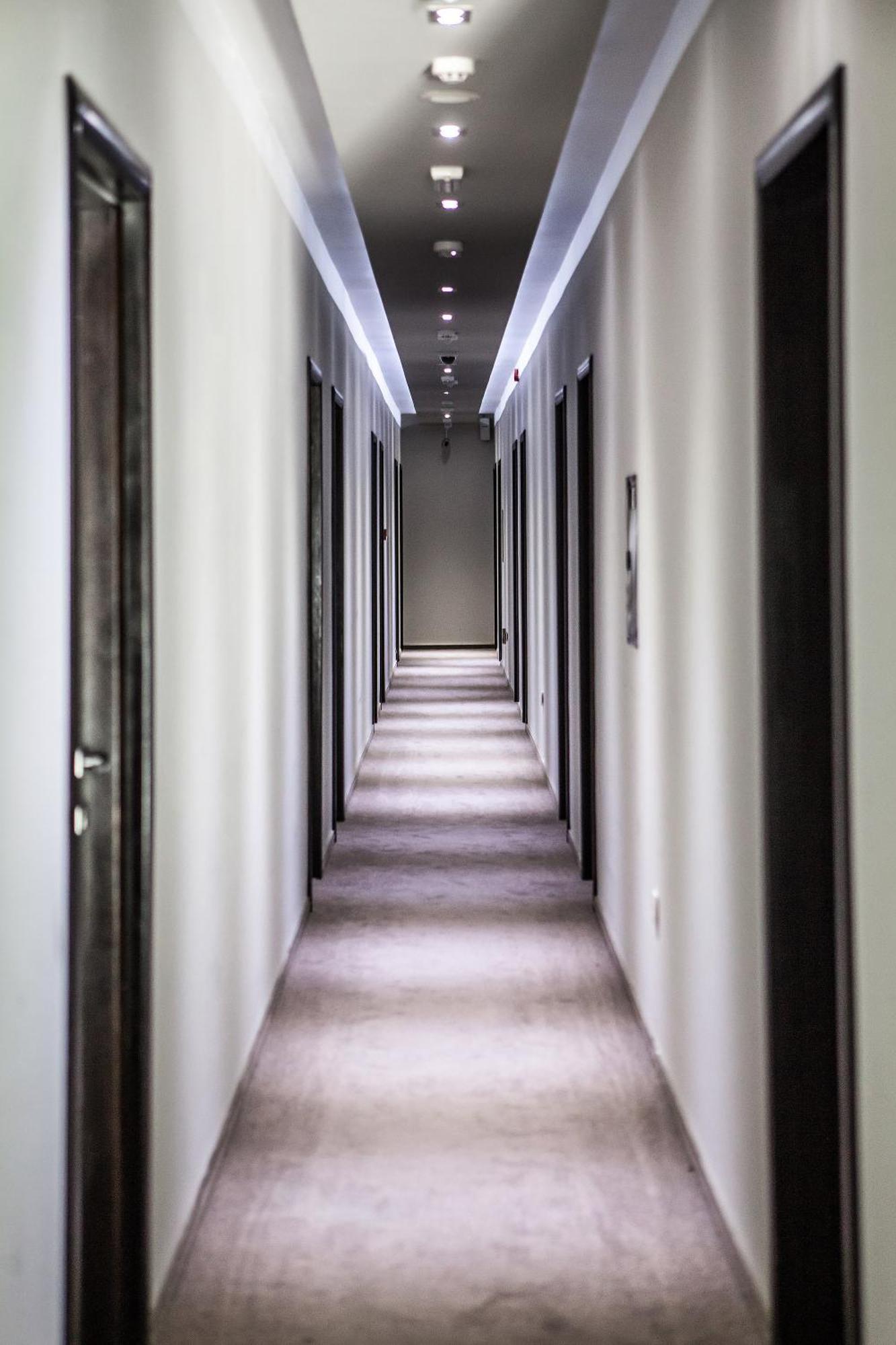 Hotel Terminus Podgorica Luaran gambar