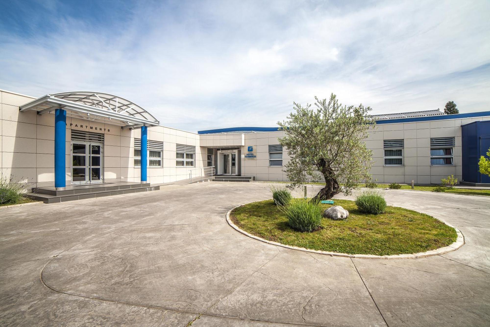 Hotel Terminus Podgorica Luaran gambar