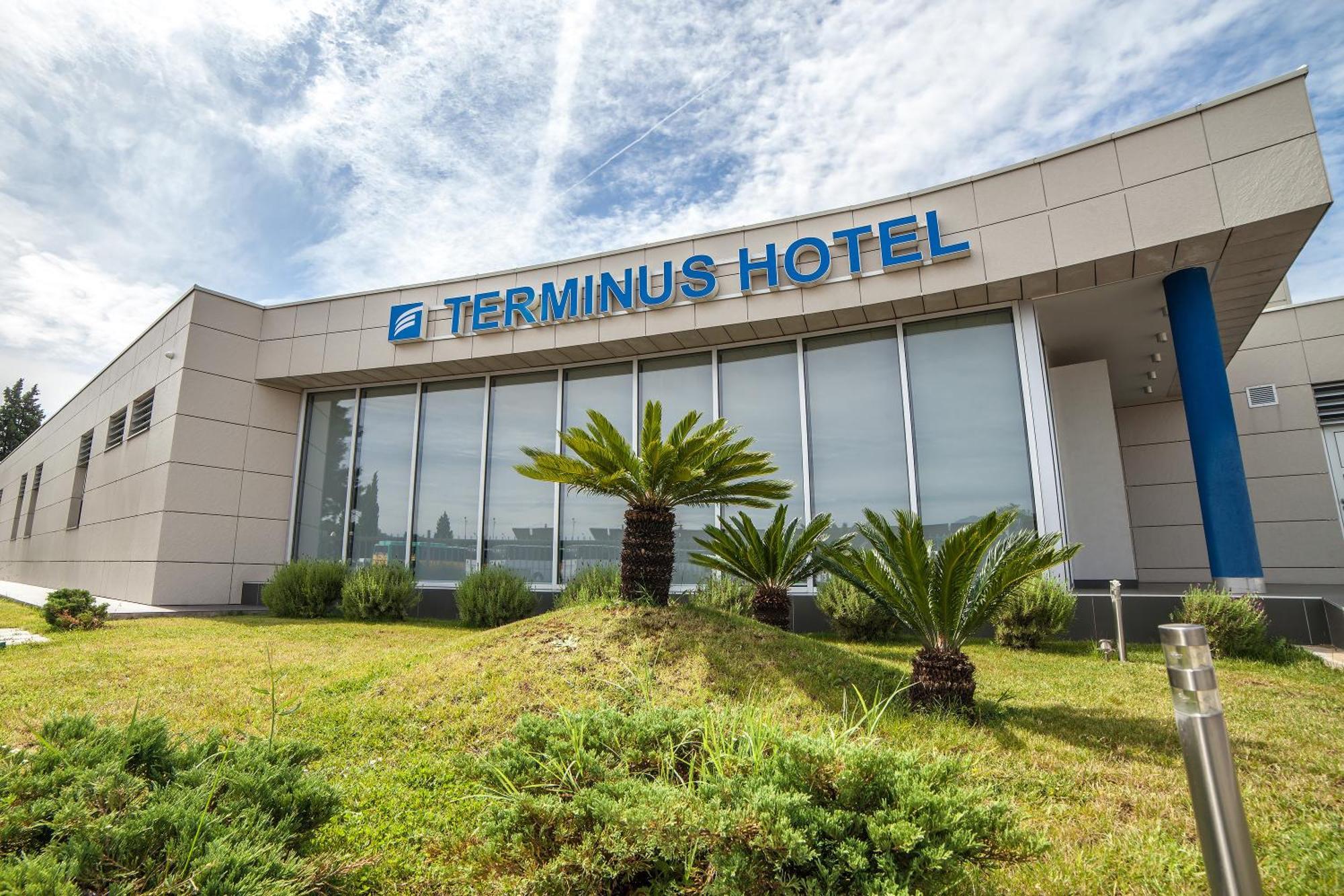 Hotel Terminus Podgorica Luaran gambar