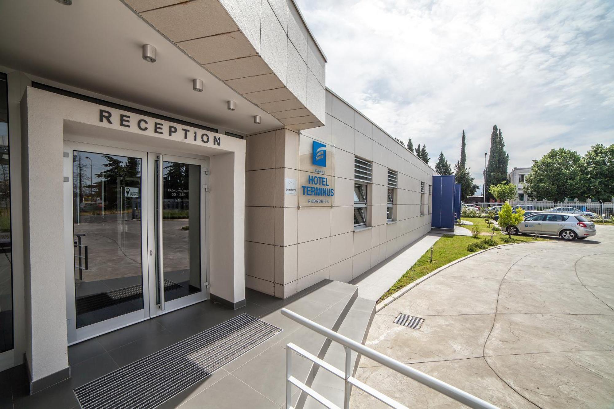 Hotel Terminus Podgorica Luaran gambar