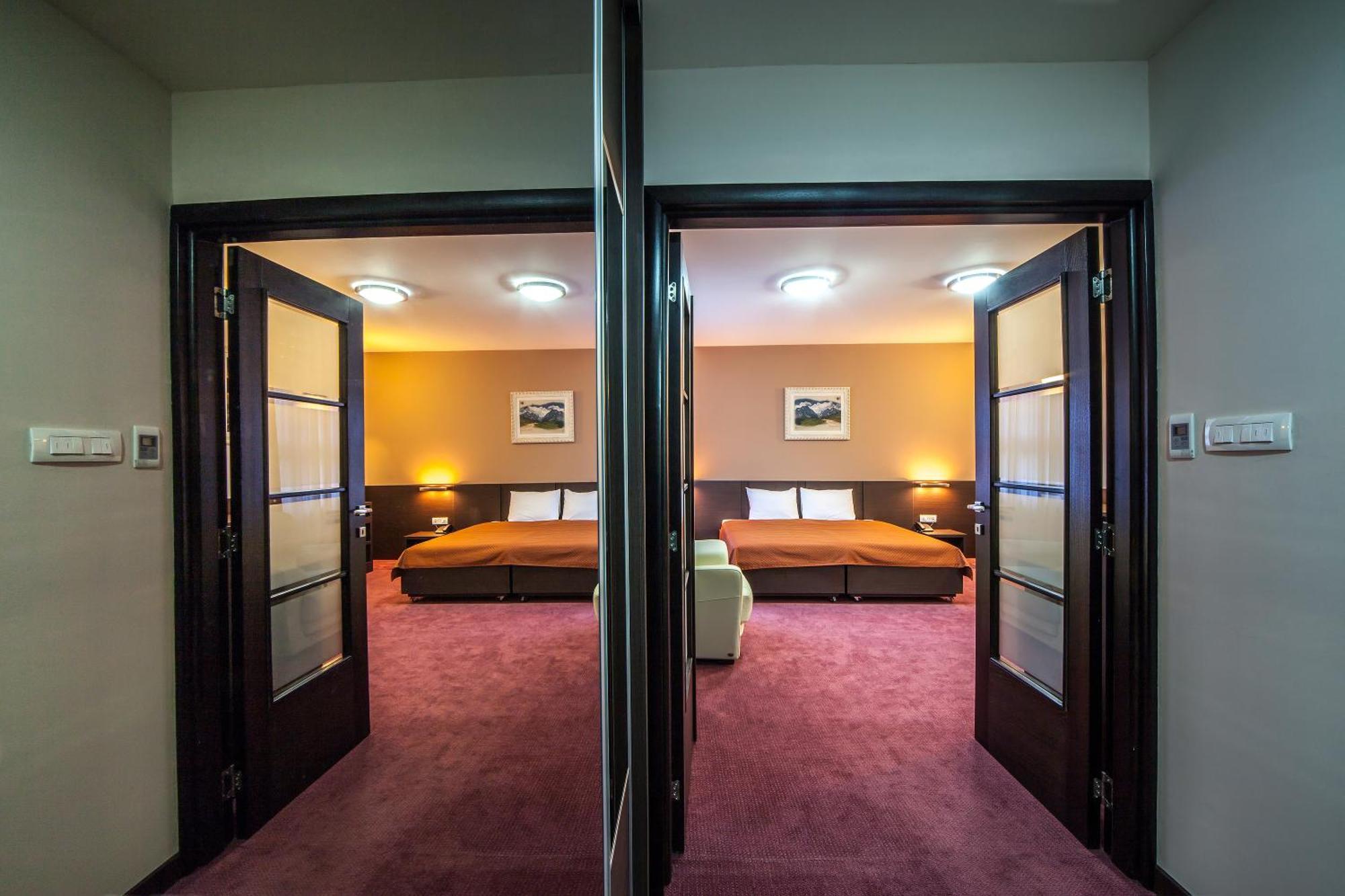 Hotel Terminus Podgorica Bilik gambar
