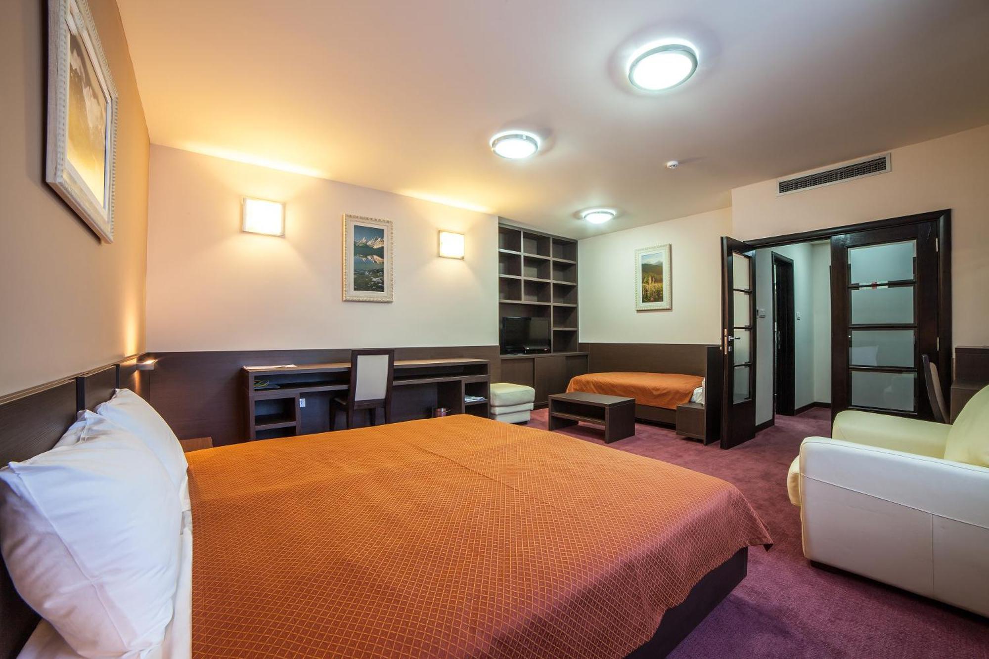 Hotel Terminus Podgorica Bilik gambar